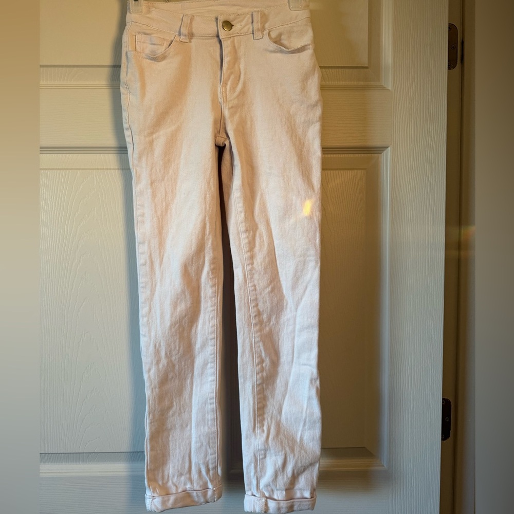 Women’s white skinny jeans